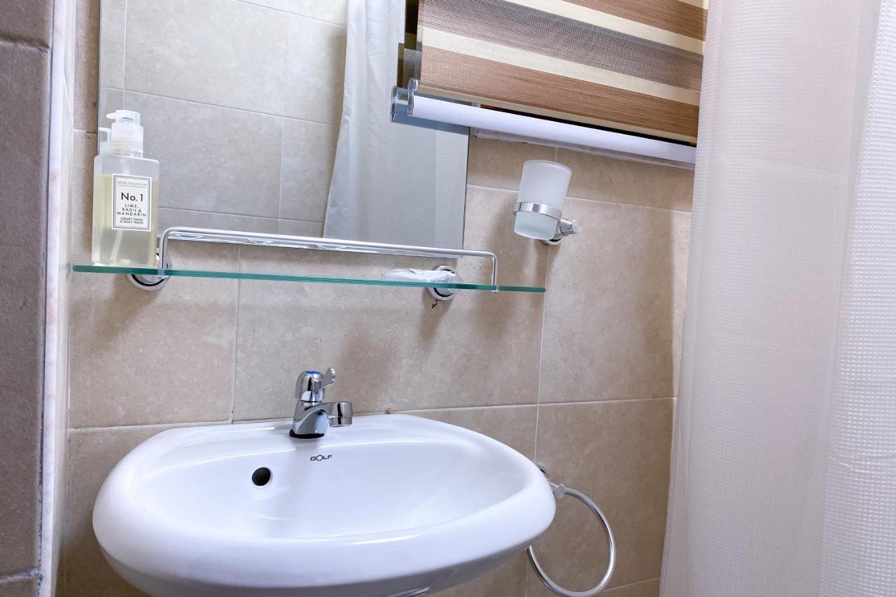 The Cabyn Hotel Adenta Ngoại thất bức ảnh
